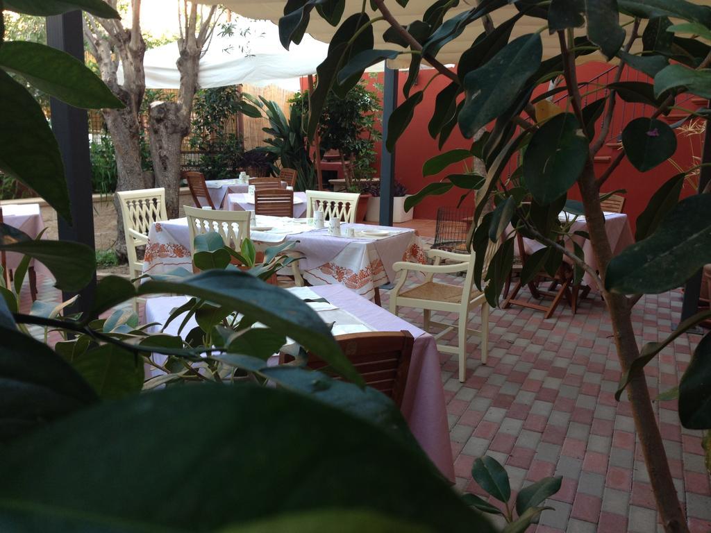 Locanda Degli Artisti 토르톨리 외부 사진