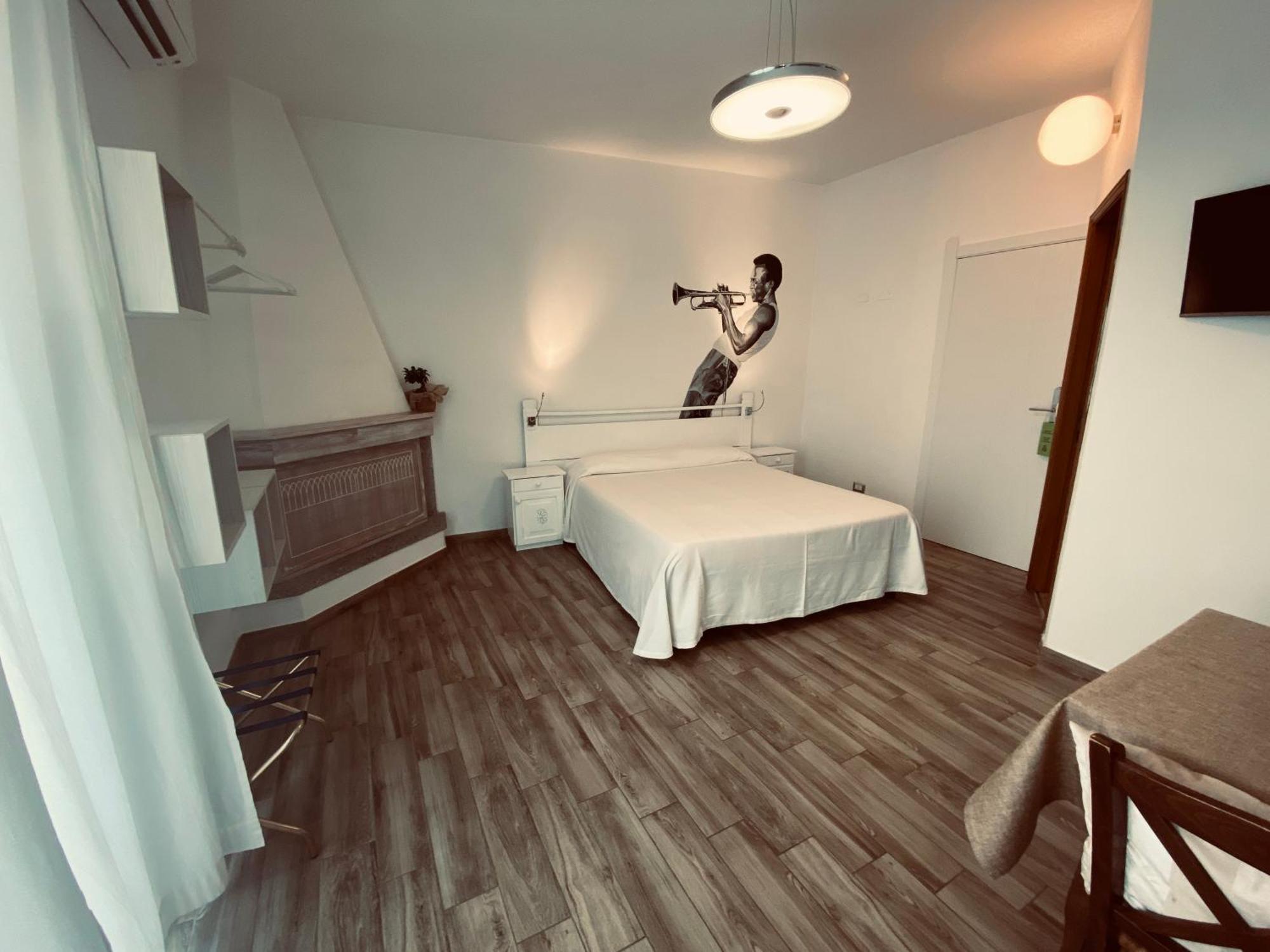 Locanda Degli Artisti 토르톨리 외부 사진