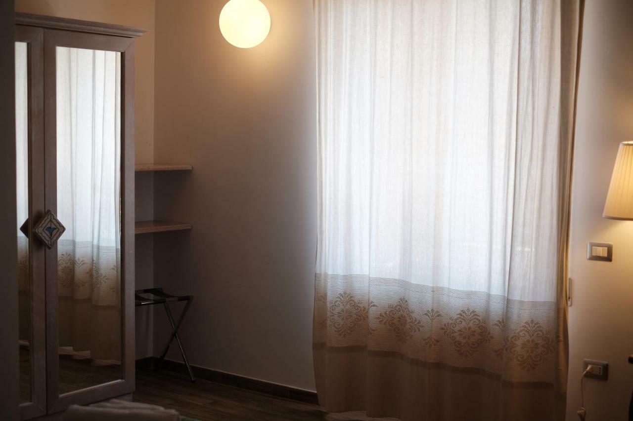 Locanda Degli Artisti 토르톨리 외부 사진